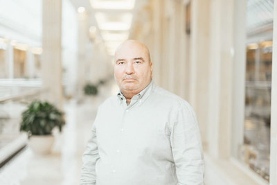 Остап Стужев работает над сборником интересных романов